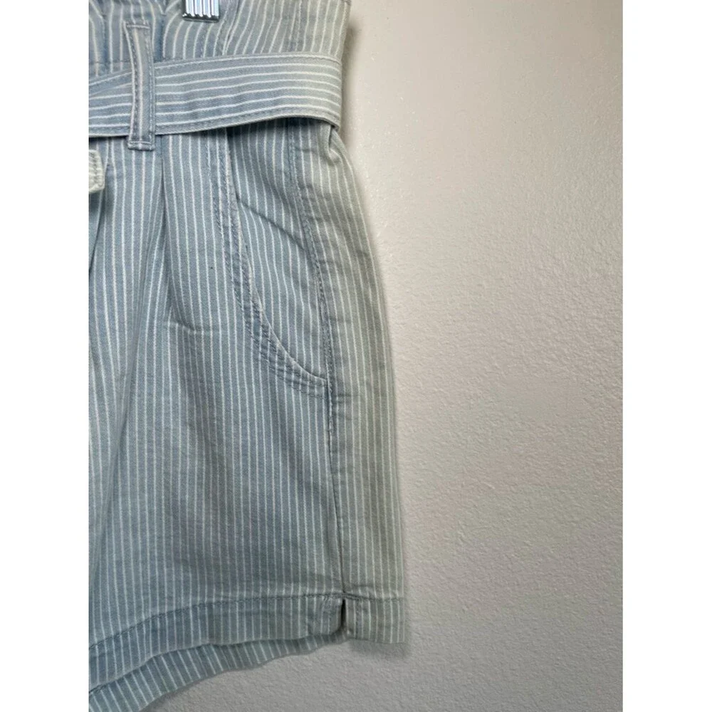 NWT American Eagle Mom Shorts - 6 Blue White Stripe Paperbag (FLAWED)